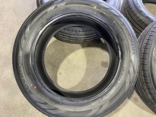 225/60R18 新車外し タイヤ ヨコハマ ADVAN V03 2024年製造