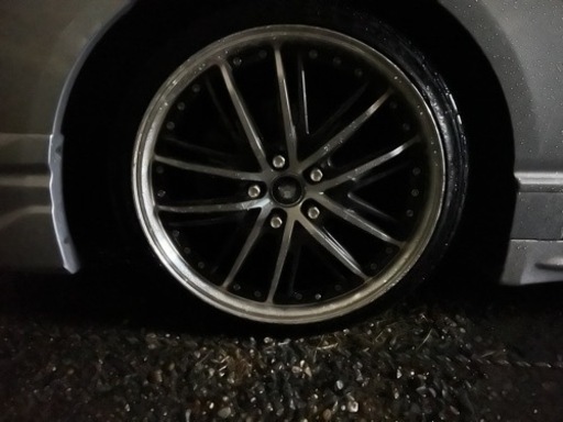 車のパーツ タイヤ、ホイール