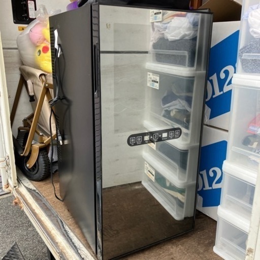 コンポジット a05396 2017年製 ペルチェ方式 ワインセラー 78L