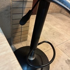椅子　2つの画像