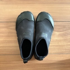 ヘレイワホ　Helei Waho マリンシューズ　ブラックメラン...