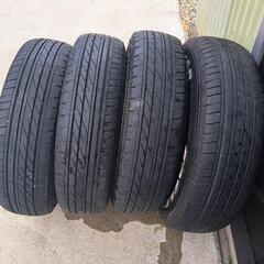 車のパーツ タイヤ、ホイールの画像