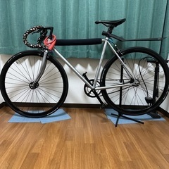 ピスト　フジフェザー　Fuji featherシルバー自転車 クロスバイク