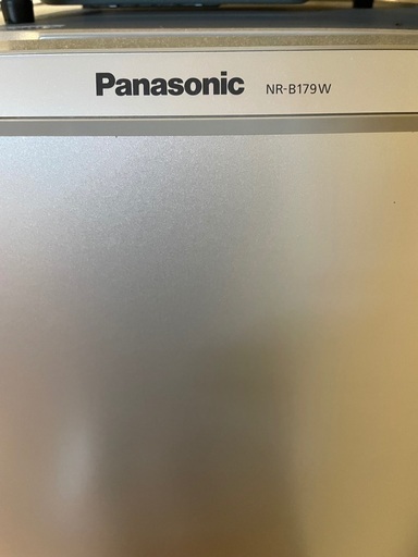 Panasonic 冷蔵庫　NR-B179W
