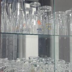 照明付きガラス棚の画像