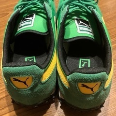 【新品未使用】プーマスニーカー　27.5cmの画像