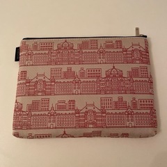 デルフォニクス　ポーチ　東京駅デザイン