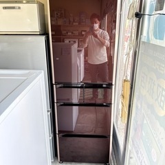 万代店 日立お洒落な前面鏡面ガラス.真空チルド、ビッグ&スリム 万代店 日立お洒落な前面鏡面ガラス.真空チルド、ビッグ&スリム
