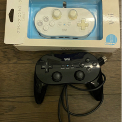 wii本体＋ニンテンドーDS本体＋コントローラー多数＋ソフト多数の画像