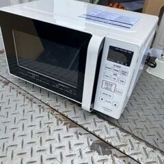 福岡市内配送無料　2021年 日立 単機能 電子レンジ 17L ヘルツフリー フラット庫内 ワンタッチ自動あたため インバーター制御 HMR-FT183 W ホワイト