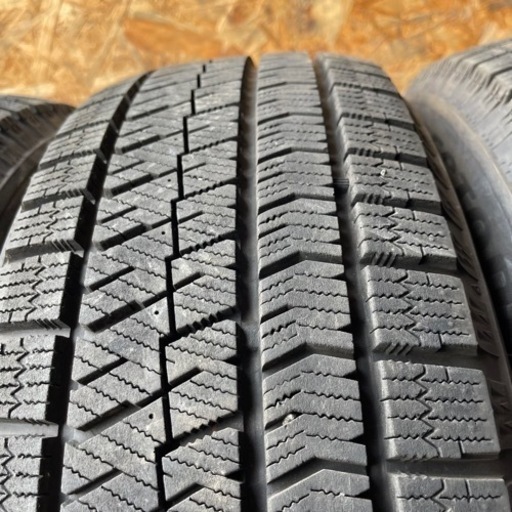 BRIDGESTONE ブリヂストン　ブリジストン　VRX2 215/60R16 スタッドレス　タイヤ　2018年製　16インチ
