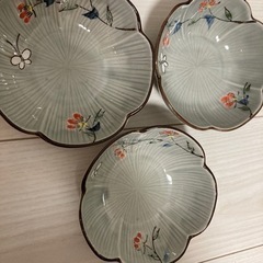 お皿3枚の画像