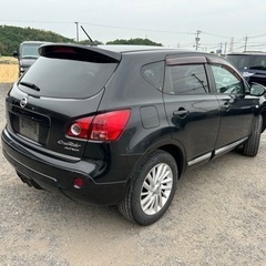 ローンに困ったらカーストーンへ　日産デュアリス　4万キロ　最上級グレードクロスライダー　平成21年式　車検2年付　HDDナビ　テレビ　DVD  ETC  Bluetooth  バックカメラ2WDの画像