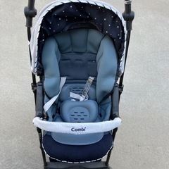 コンビのA型両対面式ベビーカー（スゴカルα4キャスcompactエッグショックHS スターナイトホワイト（WH175449））の画像