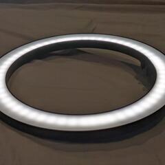 LEDリングライト　卓上照明用　3色モード　10段階調光　USBライト　3脚スタンド付きの画像