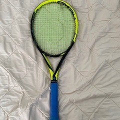 美品　硬式テニスラケット