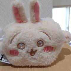 ちいかわ　うさぎ　ミニキャラメルポーチ