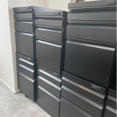 事務所　黒　キャビネット　スチールワゴン　キャスター付の画像