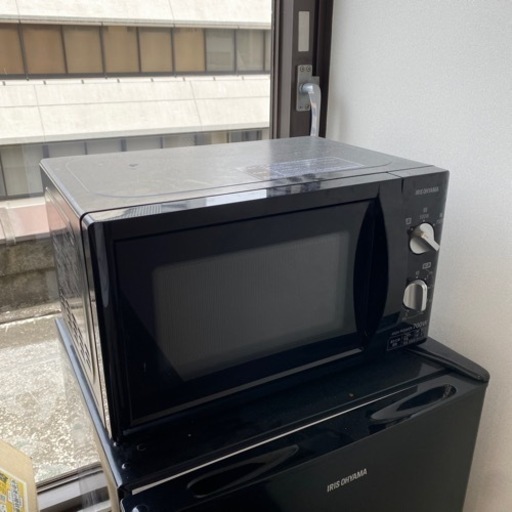 電子レンジ　アイリスオーヤマ　2021年製