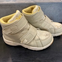 スニーカー　ハイカット　asics 20.5cmの画像