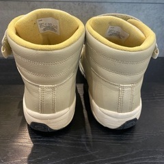 スニーカー　ハイカット　asics 20.5cmの画像