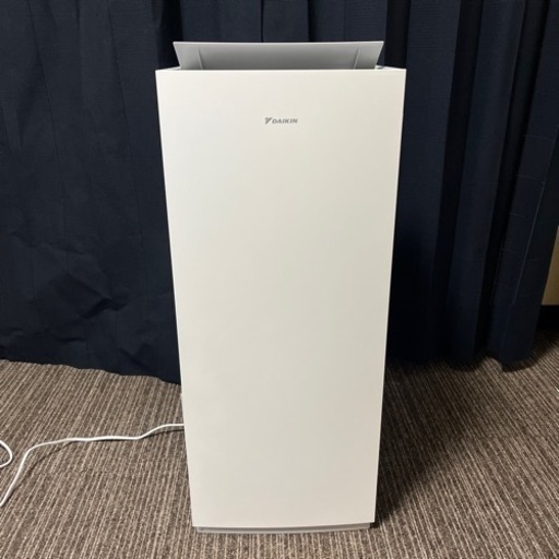 【超美品・1シーズンのみ使用】ダイキン　MCK70Y-W　加湿ストリーマ空気清浄機 ハイグレードタイプ