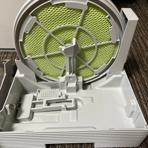 【超美品・1シーズンのみ使用】ダイキン　MCK70Y-W　加湿ストリーマ空気清浄機 ハイグレードタイプ
