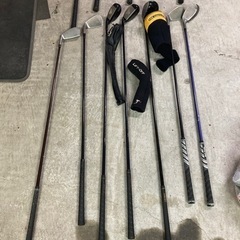 ゴルフバッグ　ゴルフ　ドライバーなどまとめて13セット　NIKEのゴルフバッグ付スポーツ ゴルフの画像