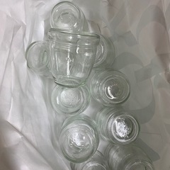 ガラス瓶 いくつでもの画像