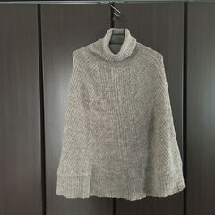 ＜取引中＞　無印 ポンチョ ２枚セット アルパカ・ウール５０％ 美品！の画像