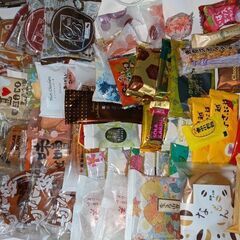 あまりスーパーで売ってないお菓子等（72個）