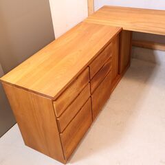 MASTERWAL(マスターウォール)のチェリー材を使用したノートシステムデスクです。ナチュラルな印象のユニットデスクはシンプルながら機能性が抜群！在宅ワークのパソコンデスクや事務机にもおススメ♪の画像