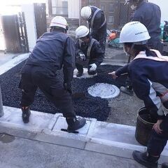 ◇【道路工事残土運搬/3tダンプ】8時～14時退勤！？早めに終業...