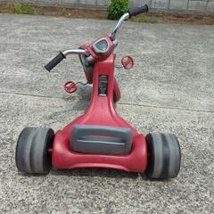  幼児用三輪車の画像