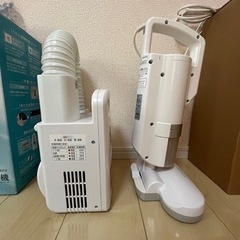 アイリスオーヤマ　カラリエ　布団乾燥機　布団クリーナ　セット　の画像
