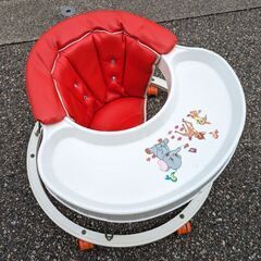 レトロなベビー用歩行器の画像