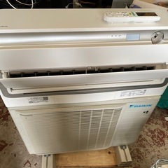 DAIKIN ダイキン エアコン　 ストリーマ F28YTAXS 12畳　2021年製