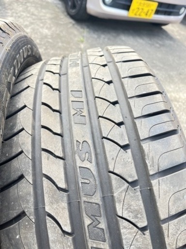  新古品タイヤ　 4本　245/50ZR18  
