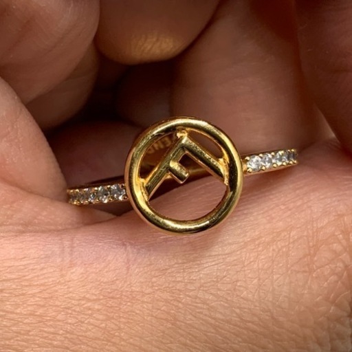 FENDI フェンディ　リング　エフイズフェンディ　ラインストーンリング　エタニティ系