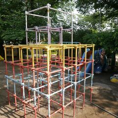 ジャングルジム