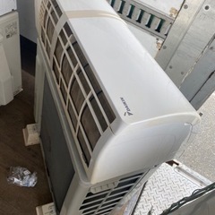 配送取付込み　2022年式 DAIKIN ルームエアコン Eシリーズ S22ZTES-Wの画像