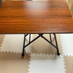 ジャンク品　テーブル  不具合あり（ガスシリンダー）
