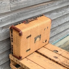 寅さんが持っていそうな柳行李トランク
の画像