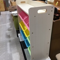 収納ラックの画像