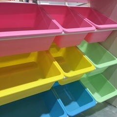 収納ラックの画像