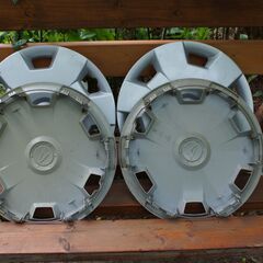 値下げ！！ダイハツ専用の13インチホイルキャップ×４枚です。の画像