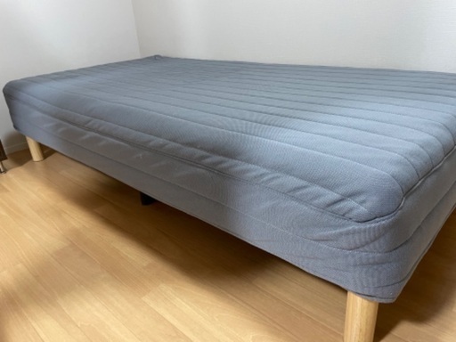 シングルベッド