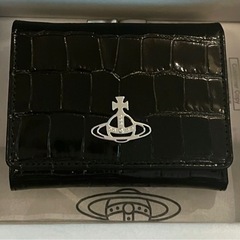 ヴィヴィアン・ウエストウッド三つ折 財布