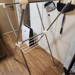 【お譲り先決まりました】室内物干しの画像