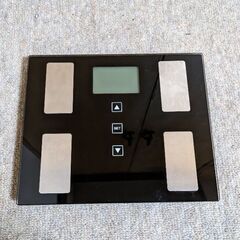 体重計　体組成計　IMA-001　アイリスオーヤマ